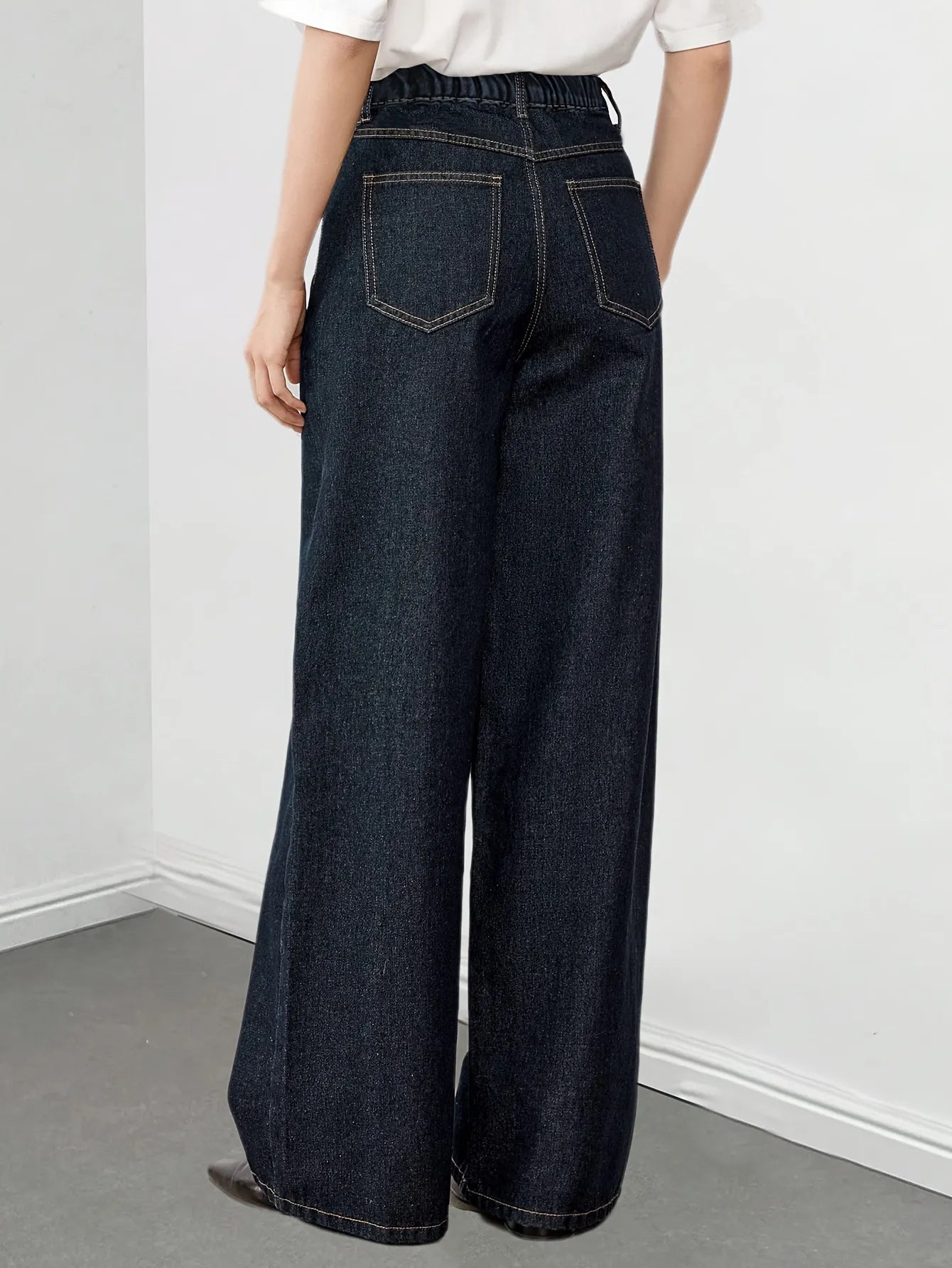 High-Rise Wide-Leg Jeans
